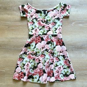 Floral mini sun dress Forever 21 small